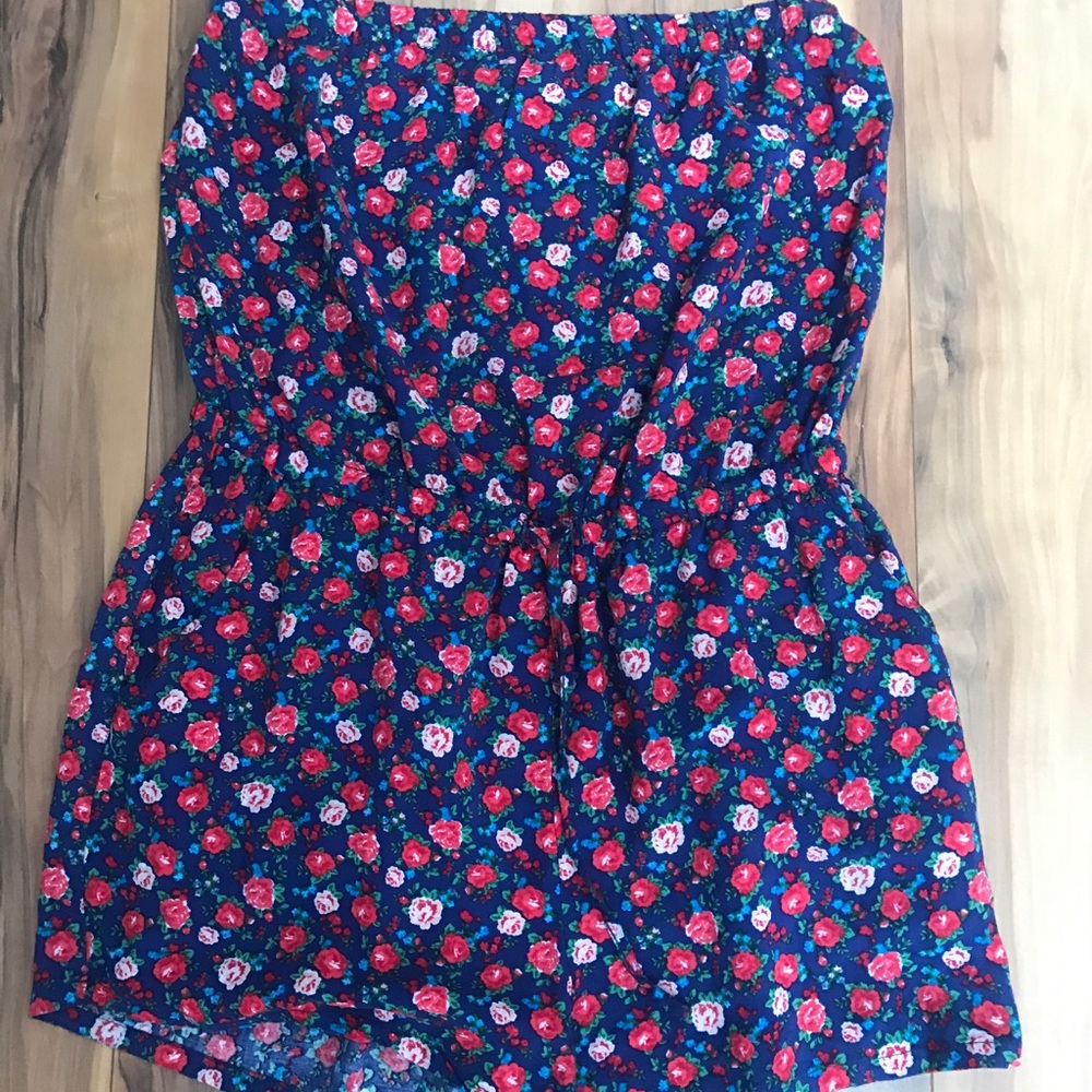Floral strapless romper